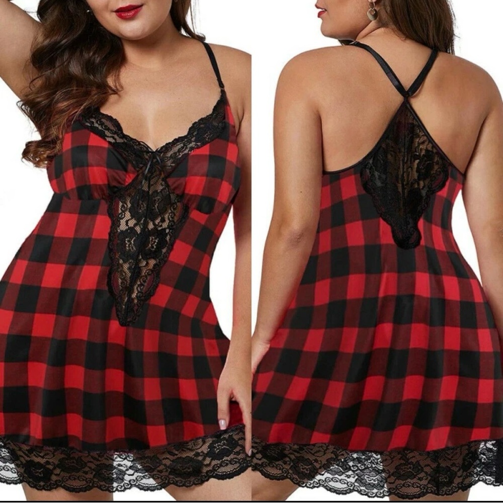 Elegant Red and Black Lace Chemise - Picture 9 of 9
